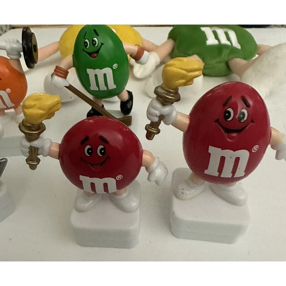 M&M's Lot 10 Square Sport Skiing, Skating, Hockey Olympic Torch & Plush 1991